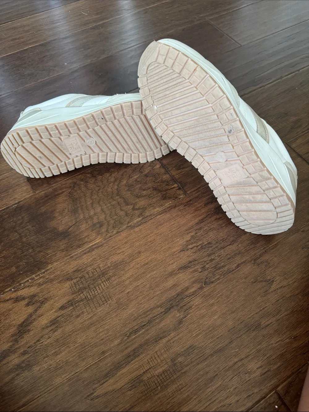 Time and Tru Casual Chunky Sneaker
